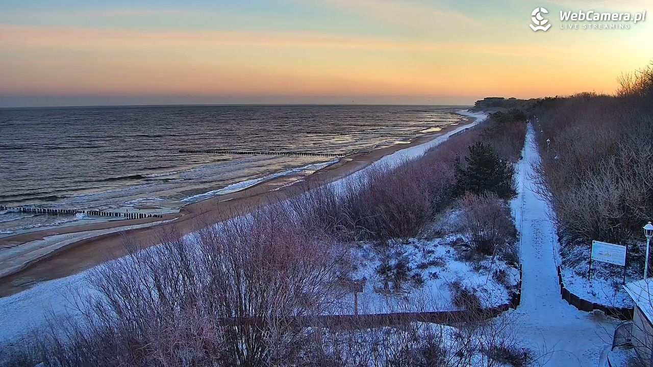 DZIWNÓW  - widok na plażę - 09 styczeń 2026, 08:09