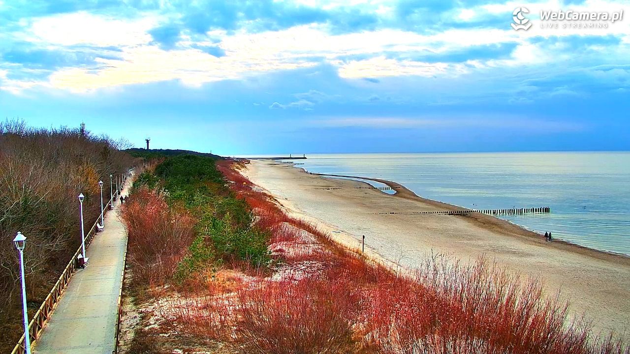 DZIWNÓW  - widok na plażę - 11 marzec 2026, 17:24