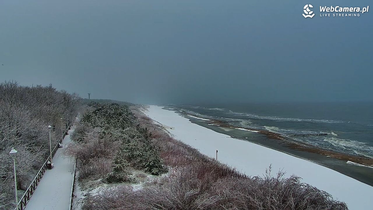 DZIWNÓW  - widok na plażę - 27 styczeń 2026, 08:49
