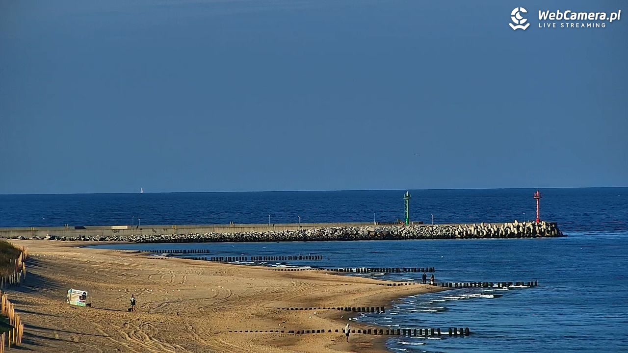 DZIWNÓW  - widok na plażę - 04 październik 2026, 07:48