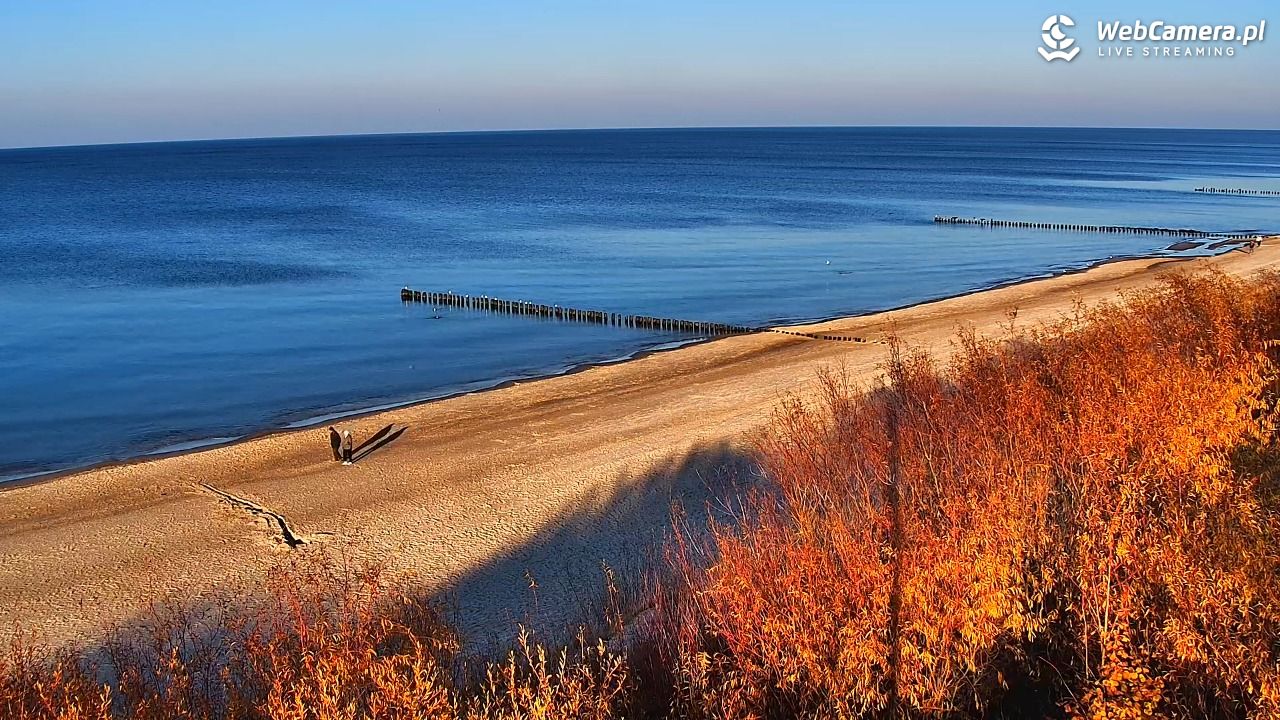 DZIWNÓW  - widok na plażę - 07 listopad 2025, 14:26