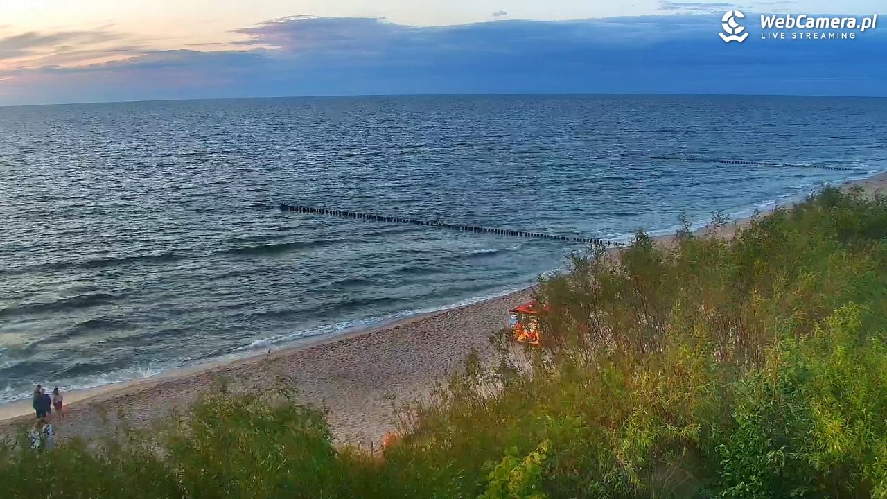 DZIWNÓW  - widok na plażę - 10 lipiec 2026, 21:33
