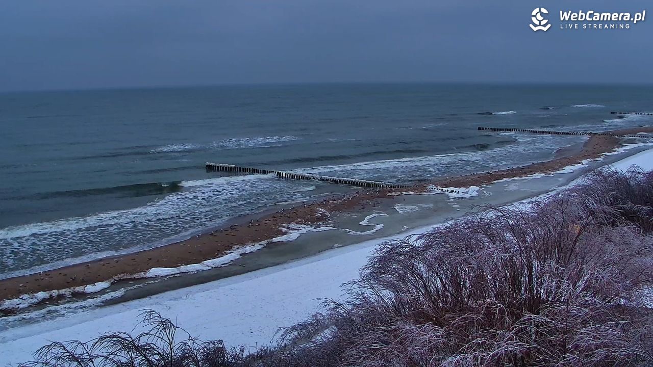 DZIWNÓW  - widok na plażę - 28 styczeń 2026, 07:43