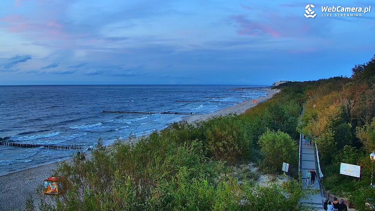 DZIWNÓW  - widok na plażę - 24 lipiec 2026, 21:22