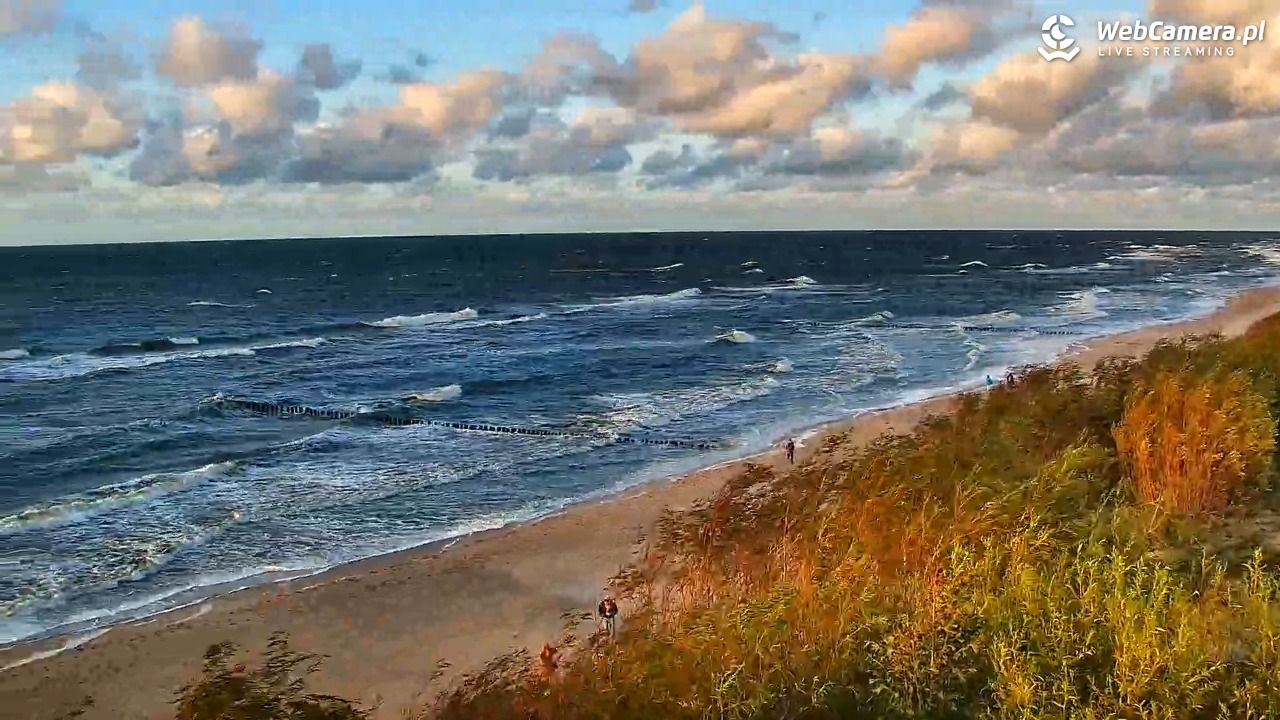 DZIWNÓW  - widok na plażę - 05 wresień 2026, 19:04