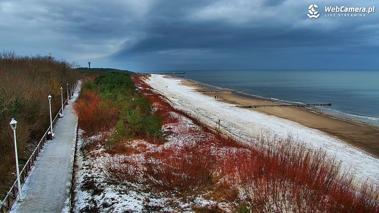 DZIWNÓW  - widok na plażę - 15 styczeń 2026, 11:20