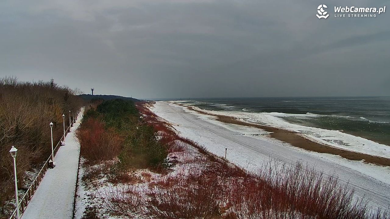 DZIWNÓW  - widok na plażę - 05 luty 2026, 09:37