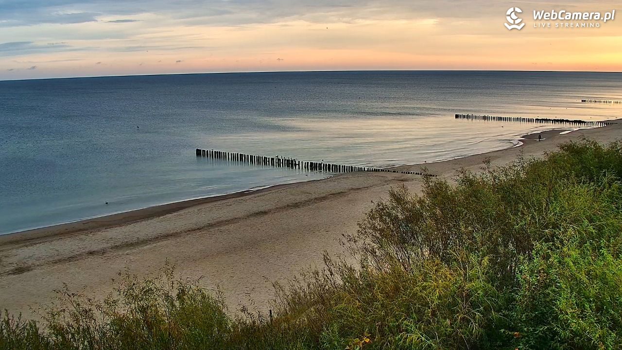 DZIWNÓW  - widok na plażę - 14 wresień 2025, 07:23