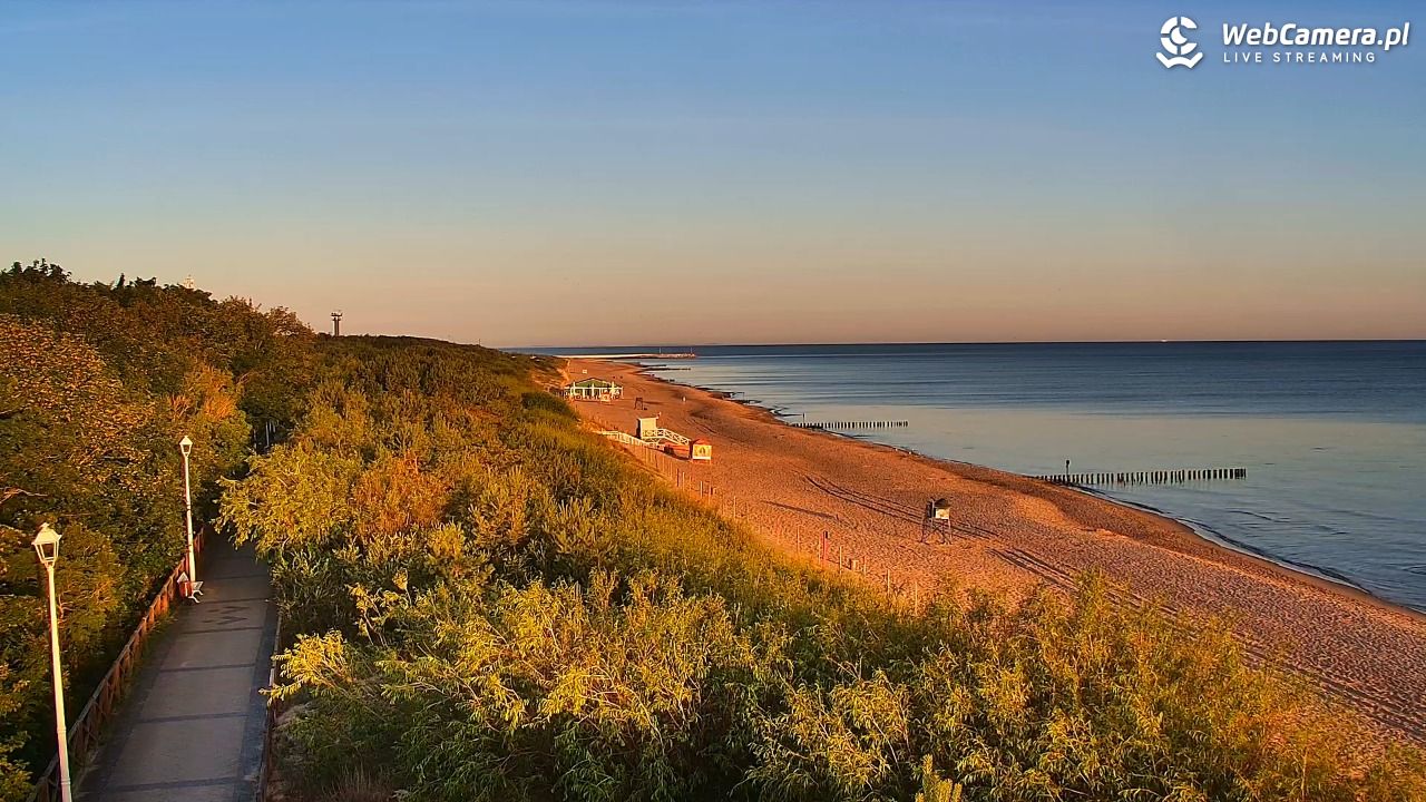 DZIWNÓW  - widok na plażę - 27 czerwiec 2026, 05:22