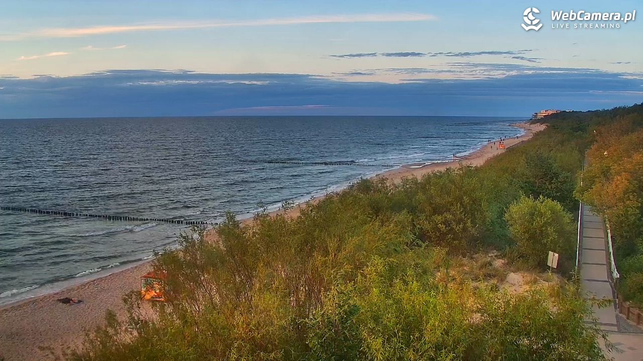 DZIWNÓW  - widok na plażę - 10 lipiec 2026, 21:13