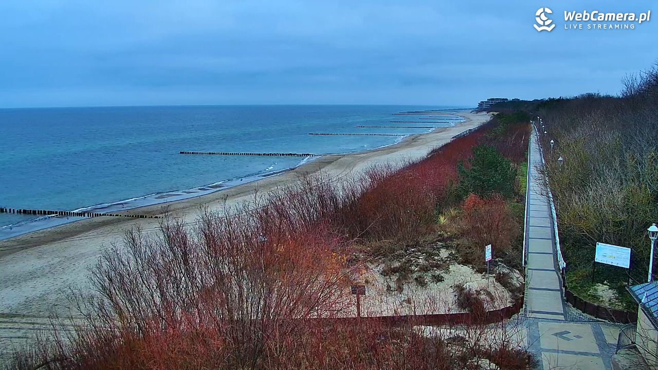 DZIWNÓW  - widok na plażę - 20 grudzień 2025, 08:46