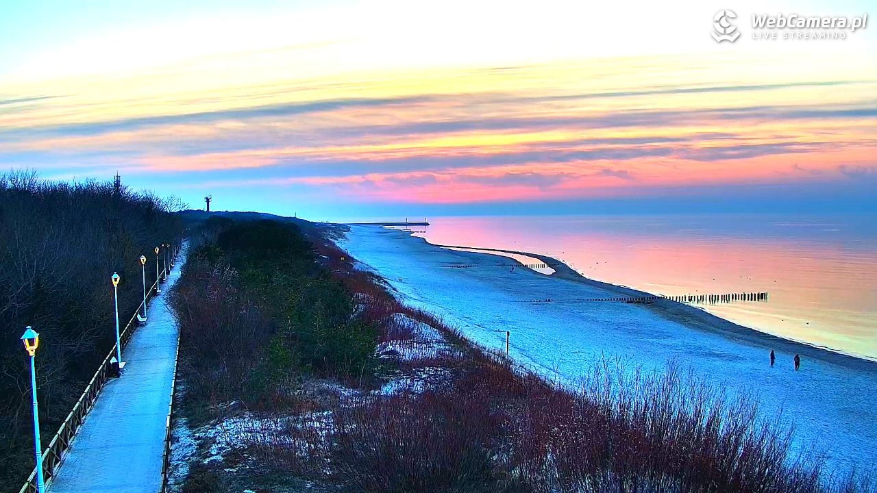 DZIWNÓW  - widok na plażę - 09 marzec 2026, 17:55
