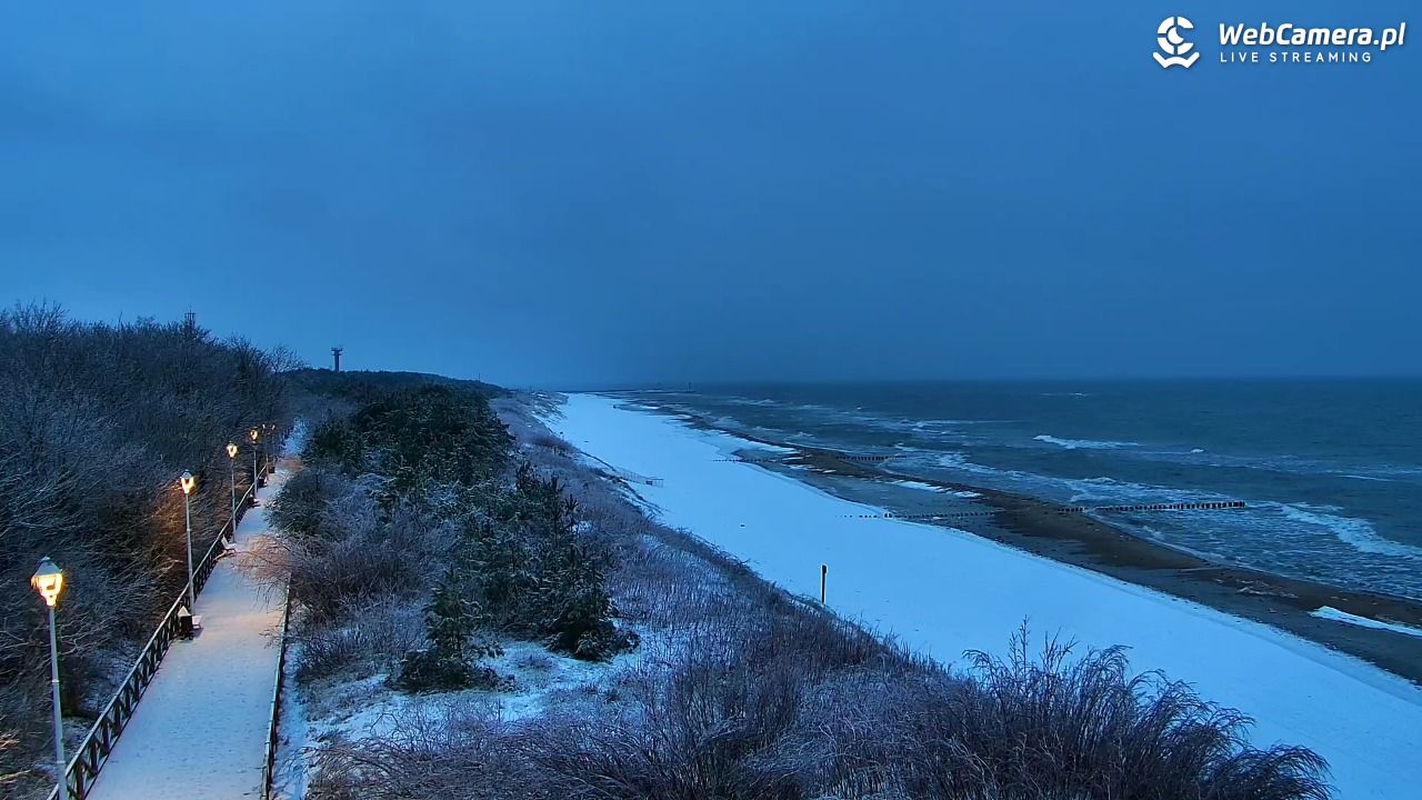 DZIWNÓW  - widok na plażę - 28 styczeń 2026, 16:34