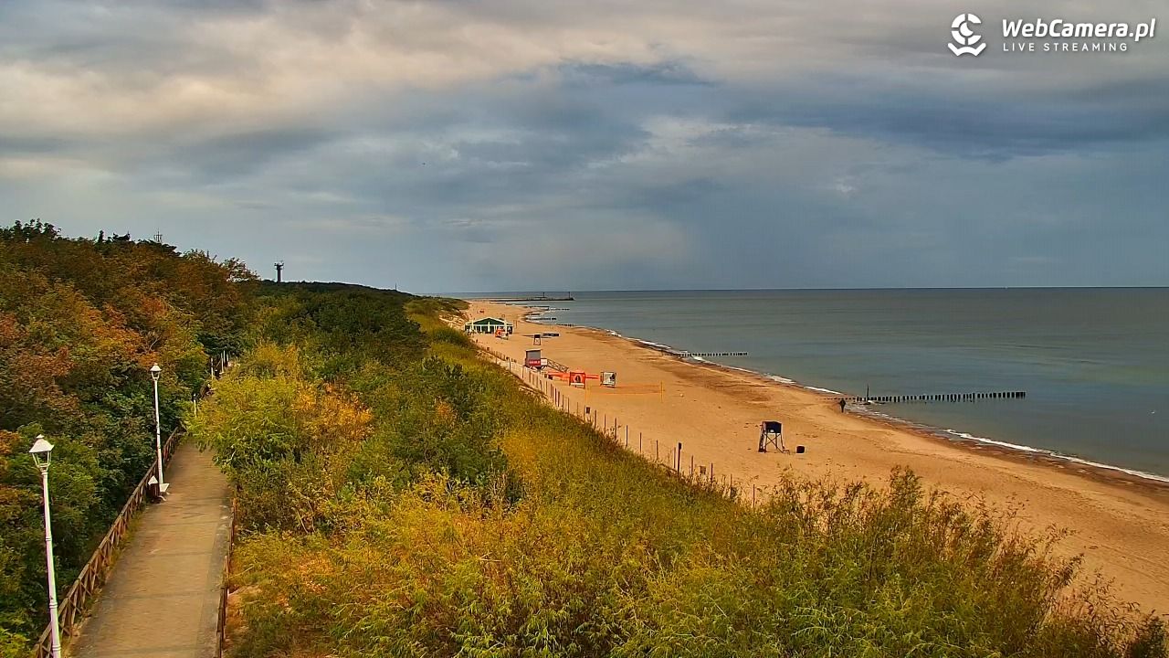 DZIWNÓW  - widok na plażę - 19 sierpień 2026, 06:34