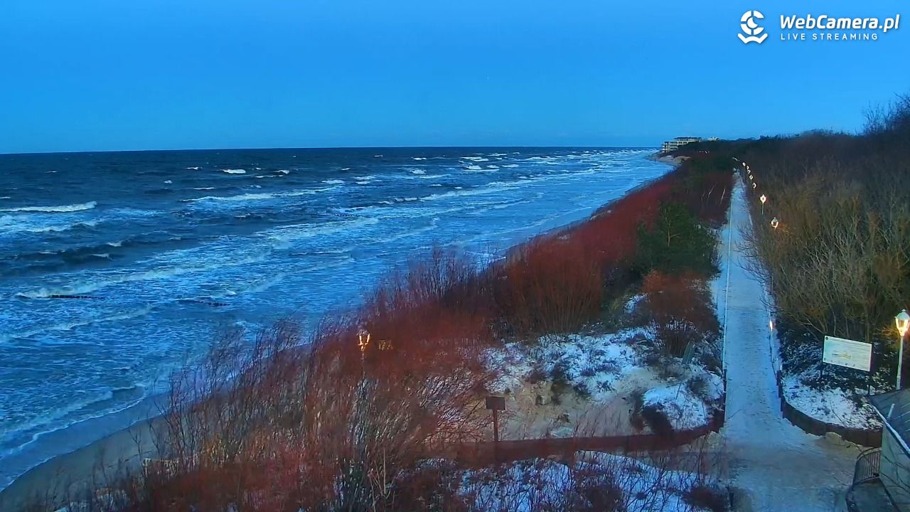 DZIWNÓW  - widok na plażę - 11 styczeń 2026, 16:18