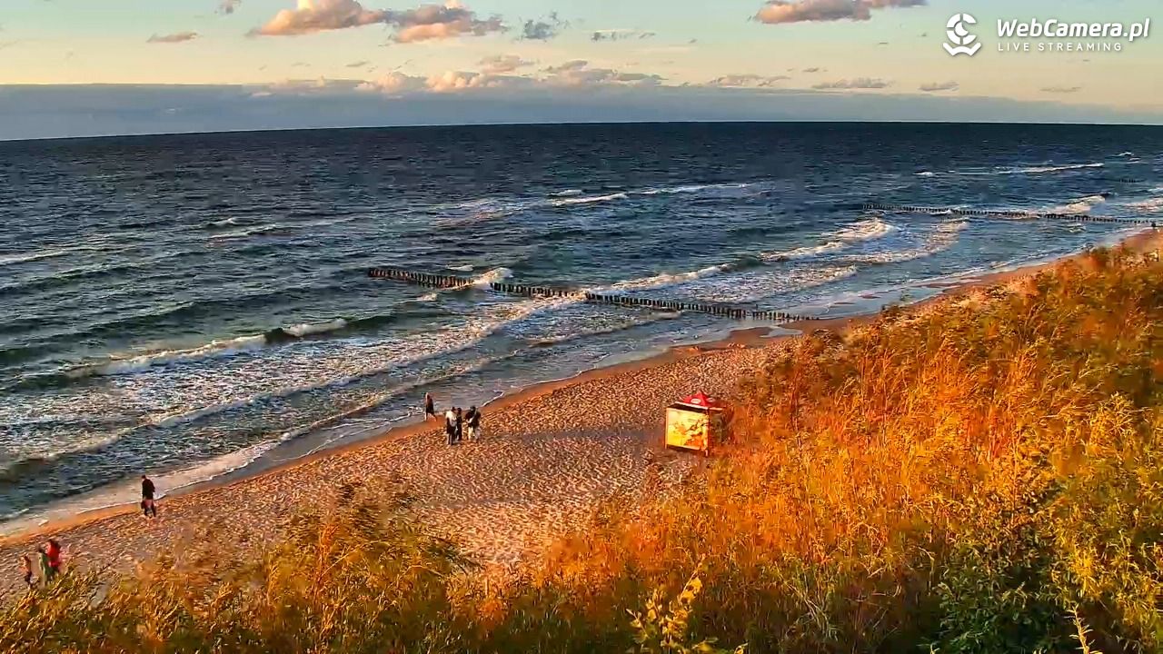 DZIWNÓW  - widok na plażę - 07 sierpień 2026, 20:18