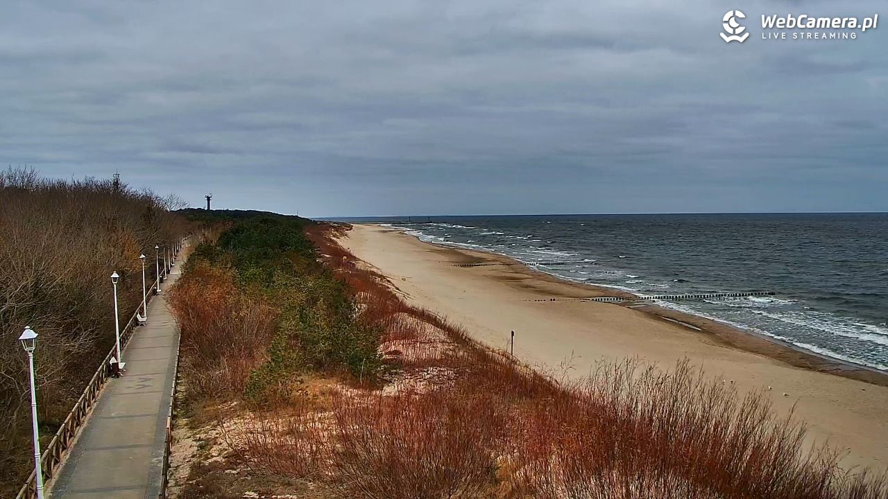 DZIWNÓW  - widok na plażę - 03 kwiecień 2026, 10:11
