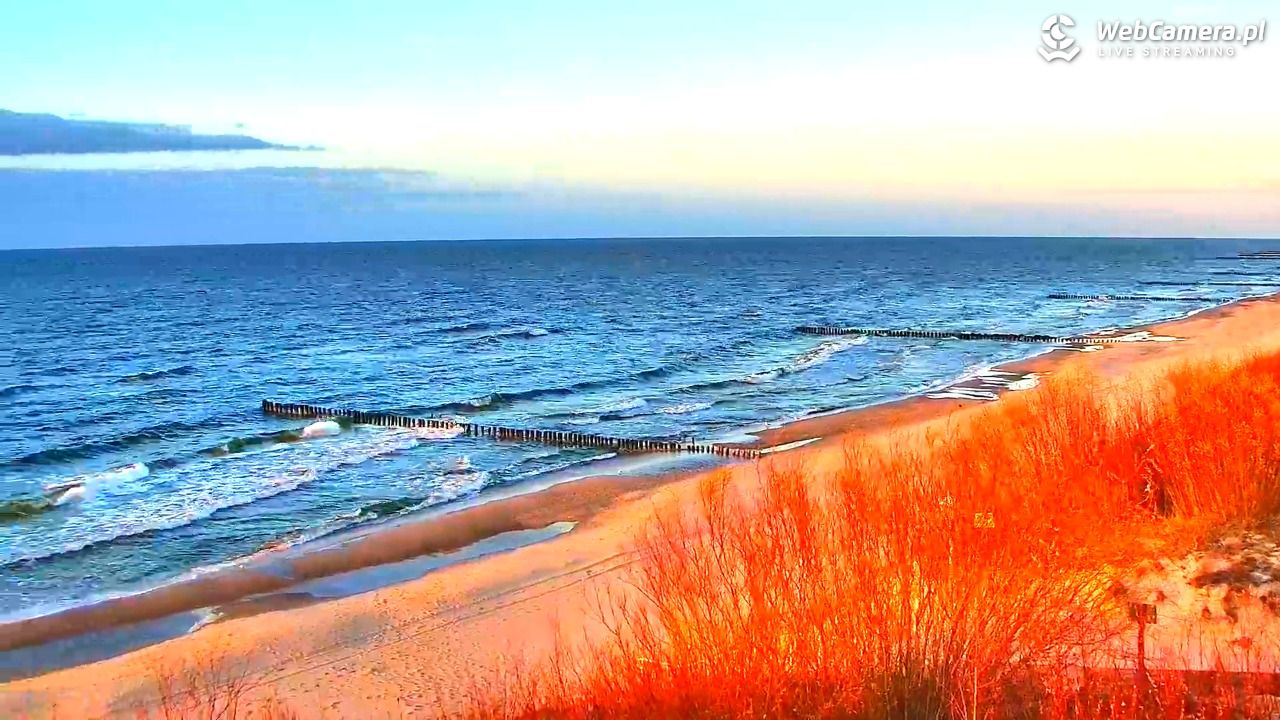 DZIWNÓW  - widok na plażę - 26 marzec 2026, 18:04