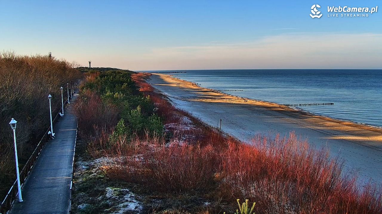 DZIWNÓW  - widok na plażę - 16 grudzień 2025, 11:20