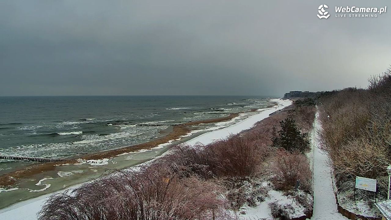 DZIWNÓW  - widok na plażę - 28 styczeń 2026, 09:40