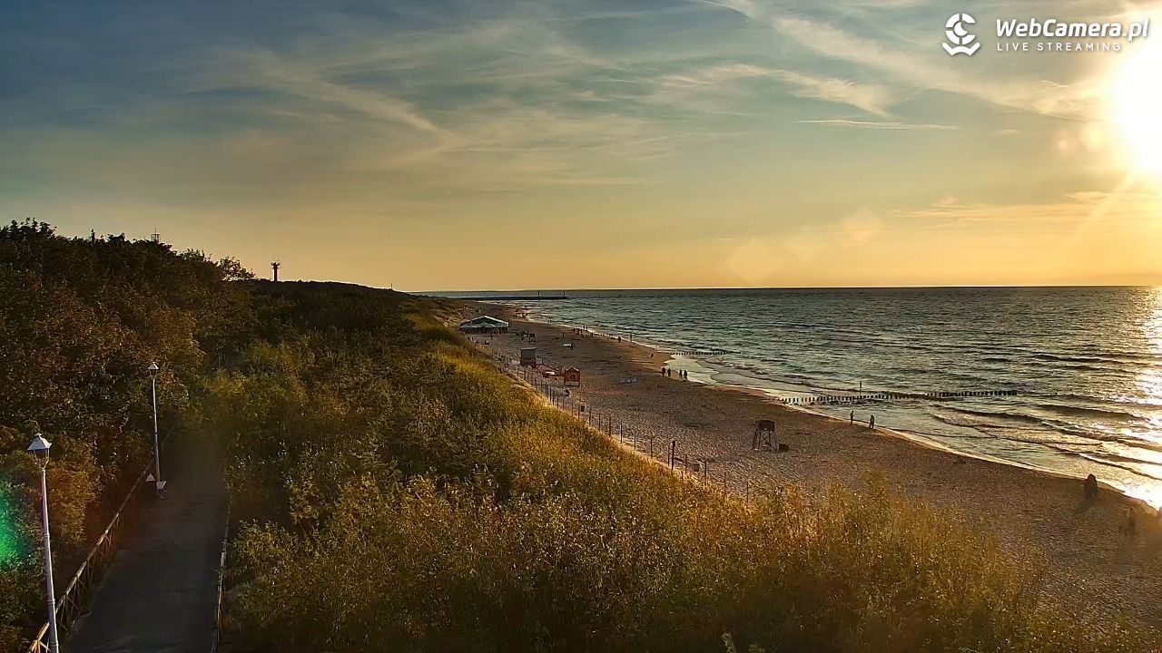DZIWNÓW  - widok na plażę - 24 lipiec 2026, 20:03