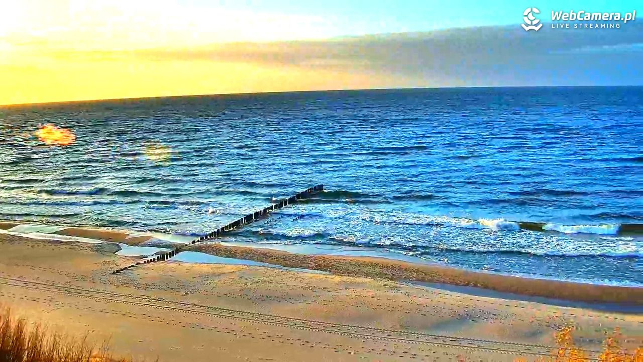 DZIWNÓW  - widok na plażę - 26 marzec 2026, 17:49