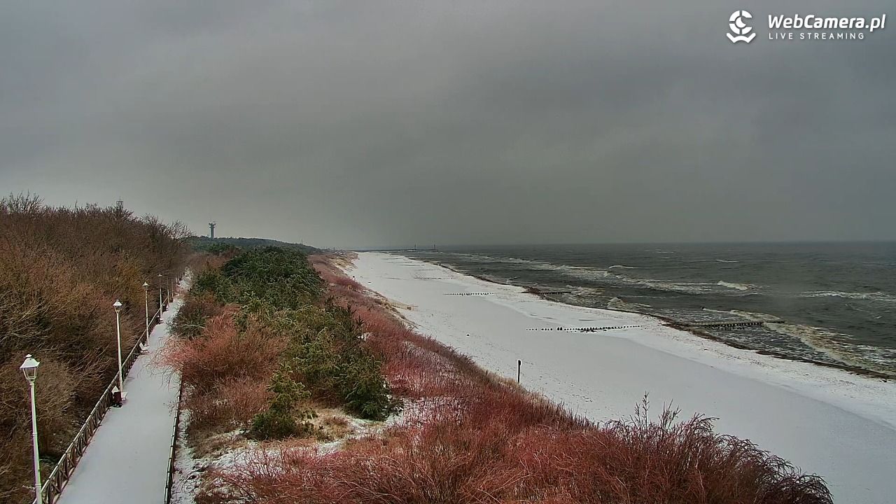 DZIWNÓW  - widok na plażę - 26 styczeń 2026, 12:03