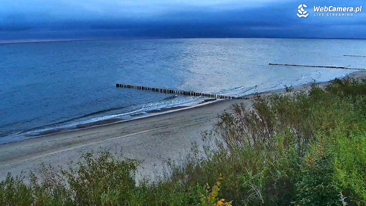 DZIWNÓW  - widok na plażę - 18 wresień 2026, 07:25