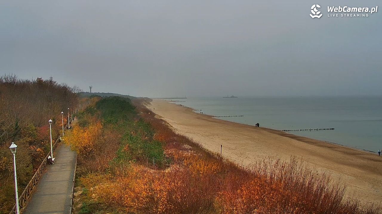 DZIWNÓW  - widok na plażę - 10 listopad 2025, 12:31