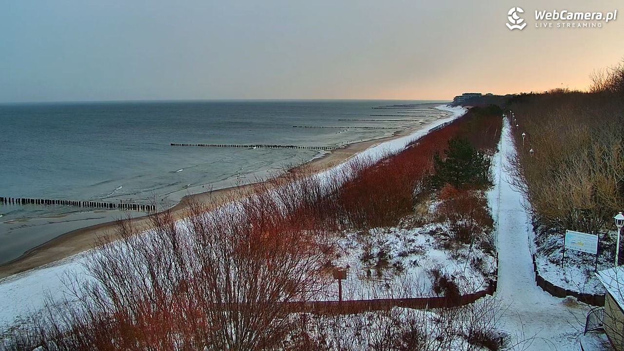 DZIWNÓW  - widok na plażę - 06 styczeń 2026, 08:51