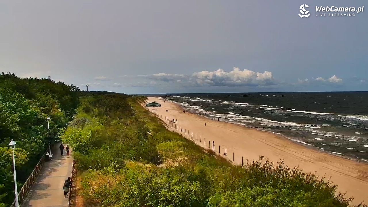 DZIWNÓW  - widok na plażę - 09 czerwiec 2025, 13:17