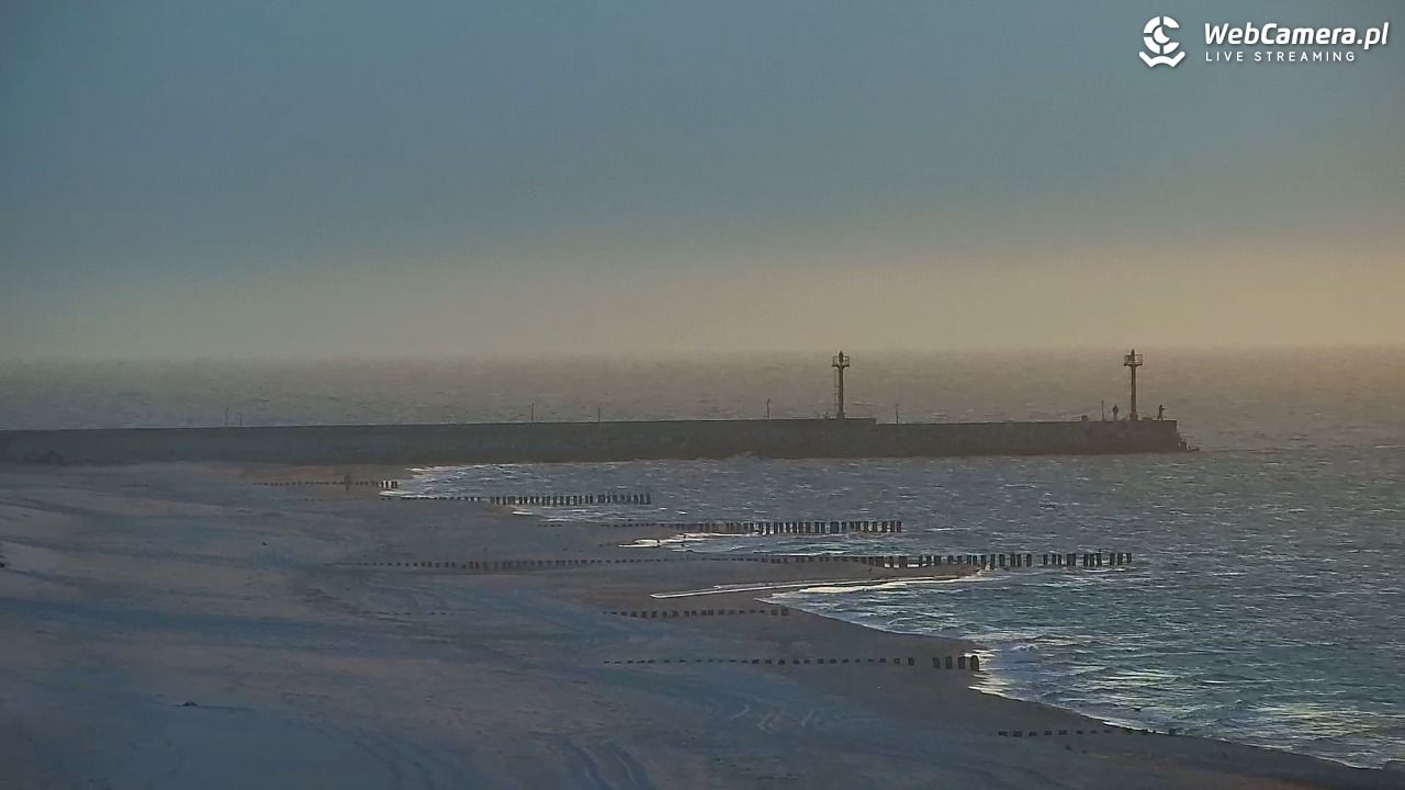 DZIWNÓW  - widok na plażę - 16 kwiecień 2026, 19:29