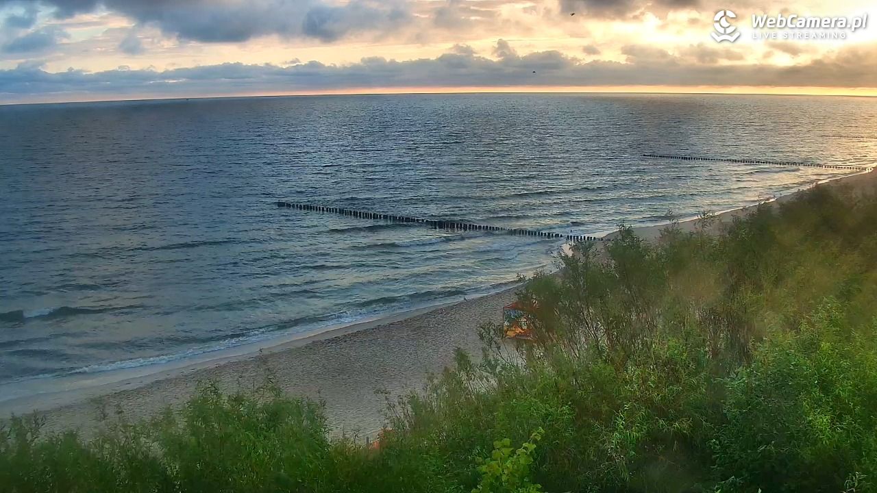 DZIWNÓW  - widok na plażę - 11 lipiec 2026, 05:52