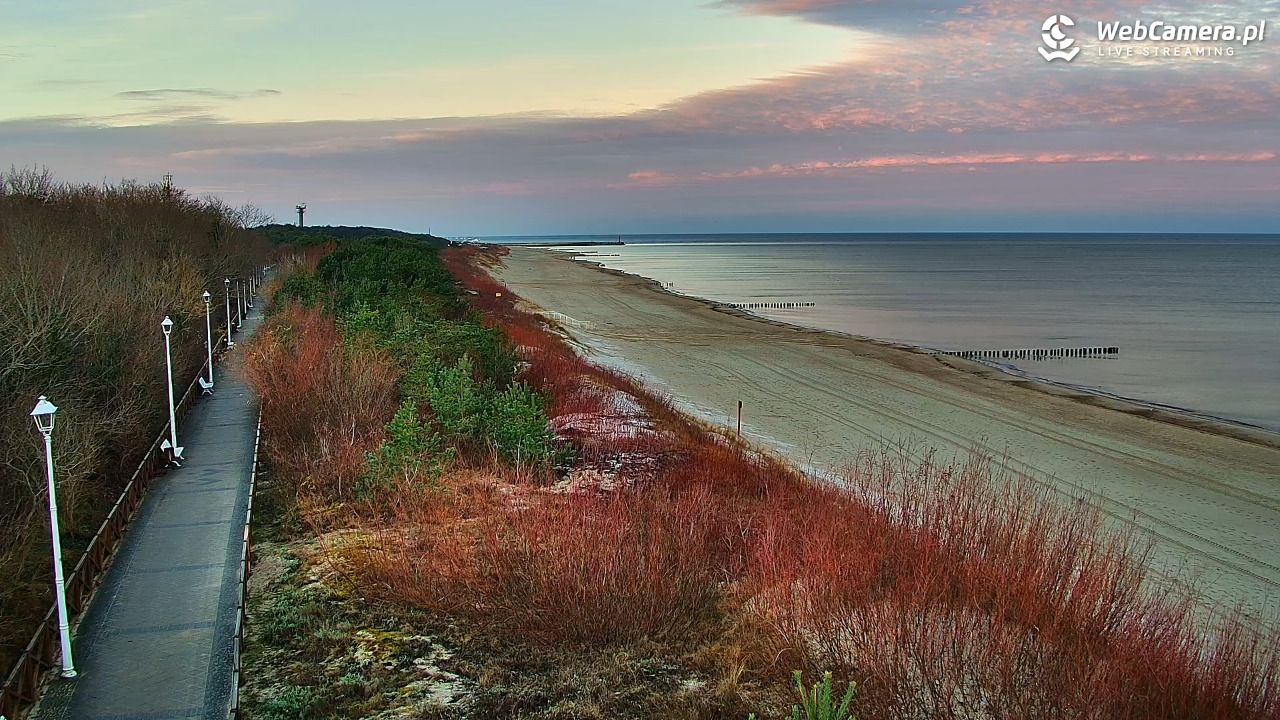 DZIWNÓW  - widok na plażę - 19 grudzień 2025, 08:20