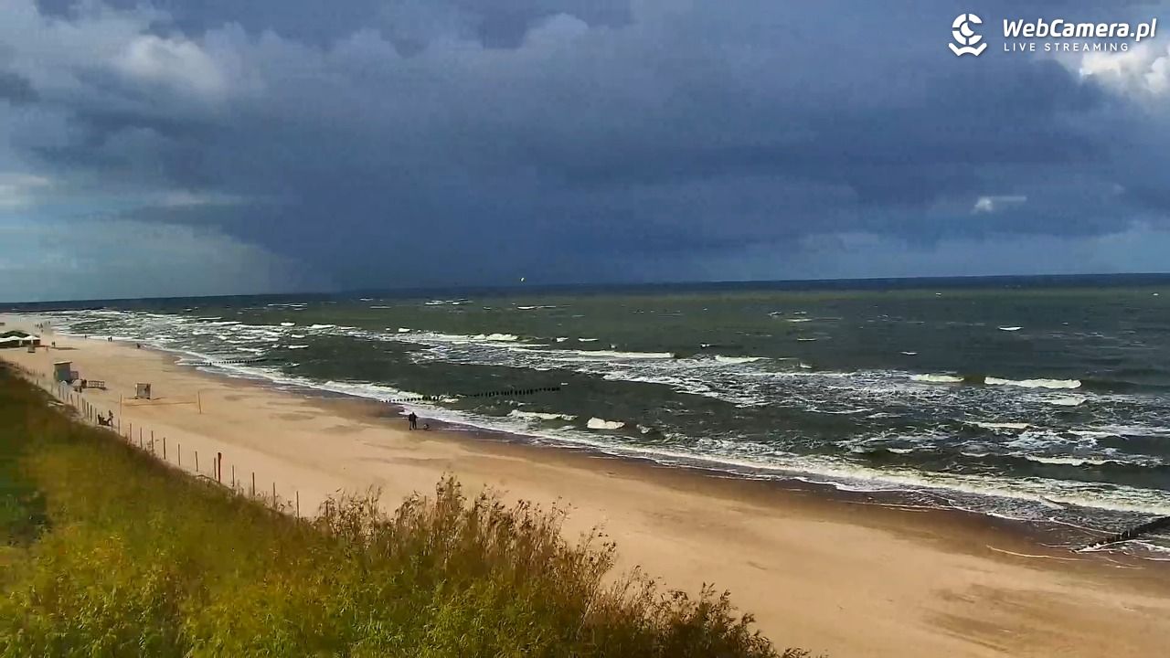 DZIWNÓW  - widok na plażę - 05 wresień 2026, 12:49