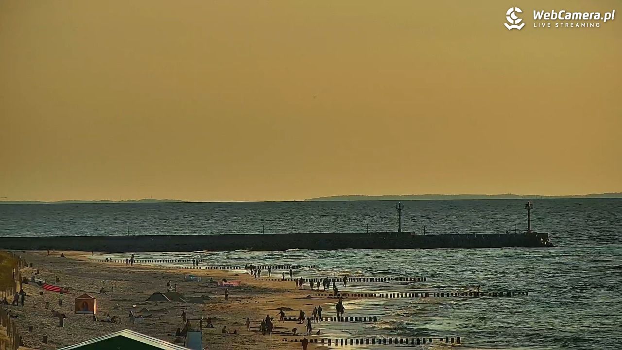DZIWNÓW  - widok na plażę - 24 lipiec 2026, 19:57