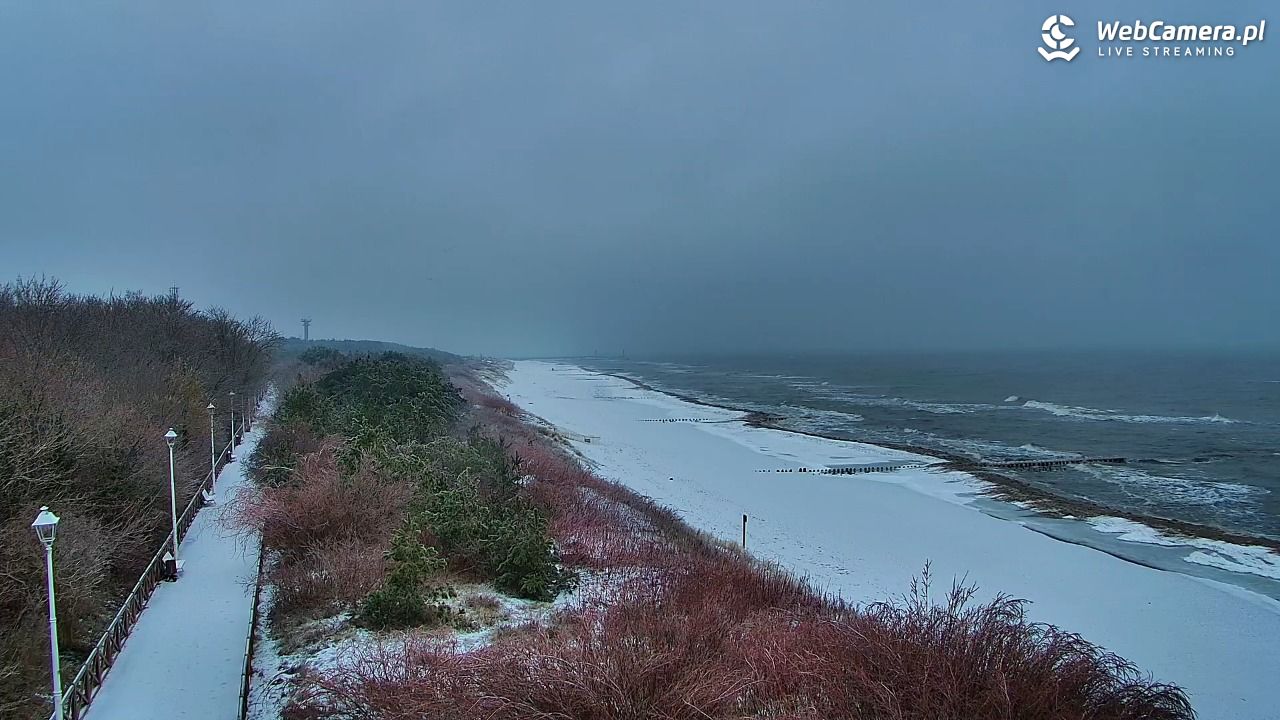 DZIWNÓW  - widok na plażę - 26 styczeń 2026, 16:17