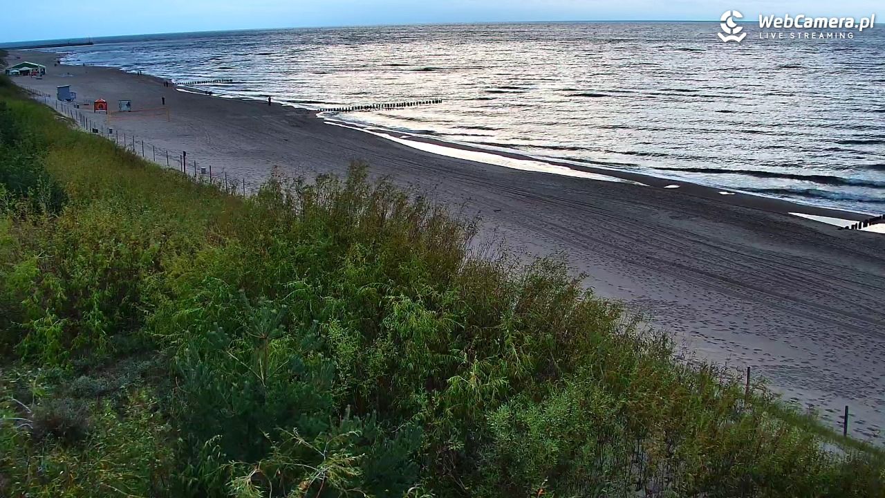 DZIWNÓW  - widok na plażę - 03 wresień 2026, 19:56