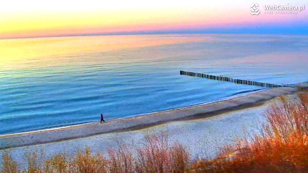 DZIWNÓW  - widok na plażę - 01 kwiecień 2026, 19:44