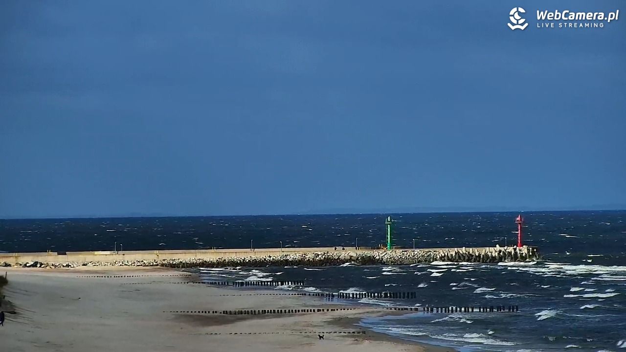 DZIWNÓW  - widok na plażę - 06 kwiecień 2026, 09:39