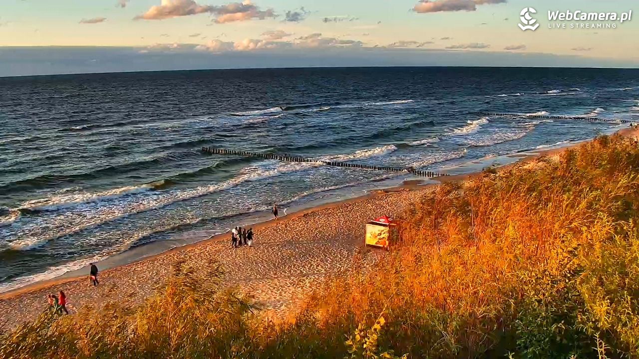 DZIWNÓW  - widok na plażę - 07 sierpień 2026, 20:18