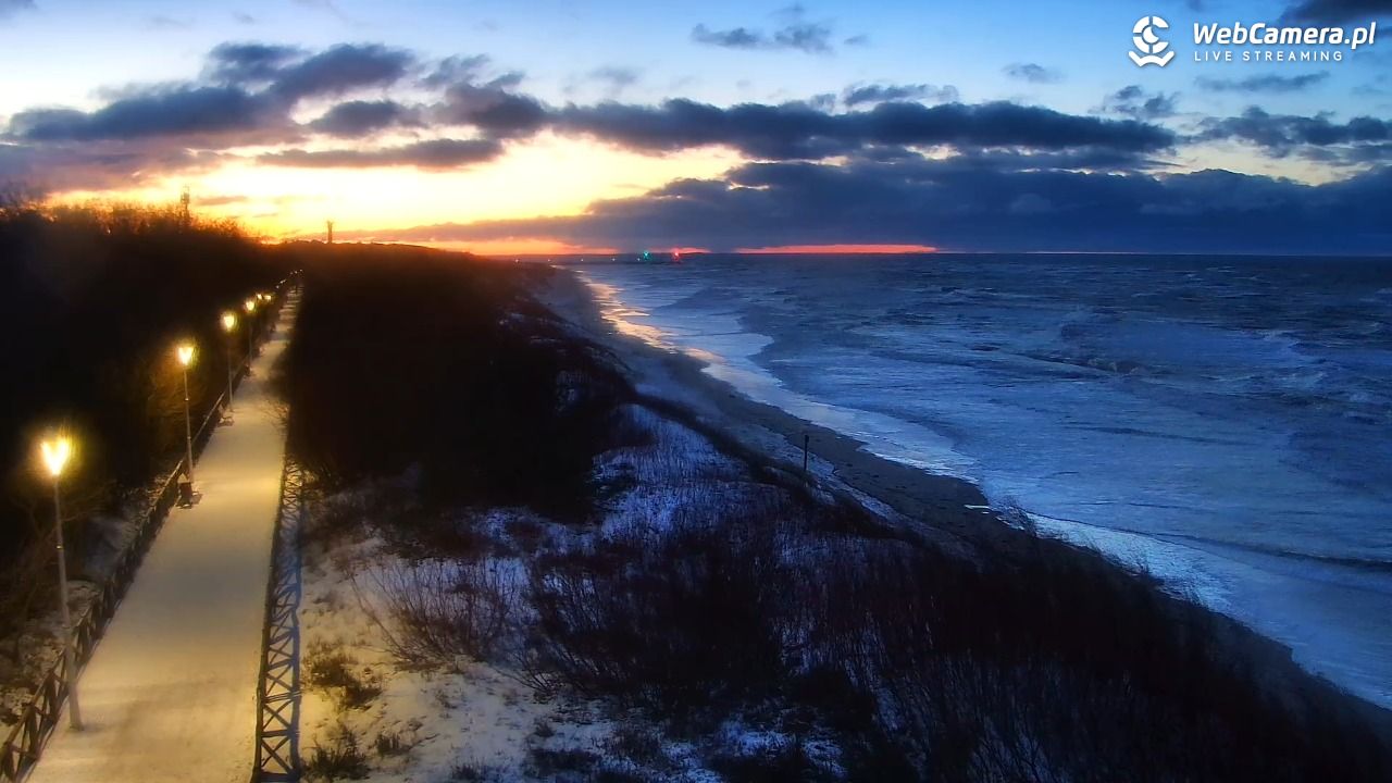 DZIWNÓW  - widok na plażę - 10 styczeń 2026, 16:38