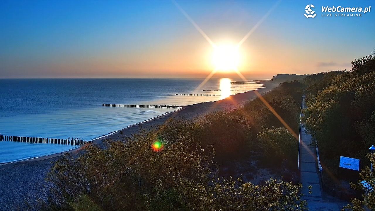 DZIWNÓW  - widok na plażę - 16 maj 2026, 05:23
