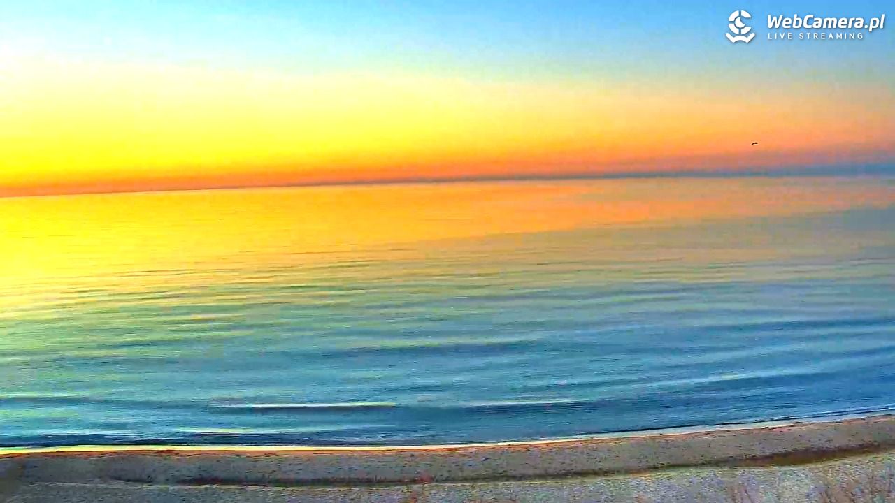 DZIWNÓW  - widok na plażę - 01 kwiecień 2026, 19:45