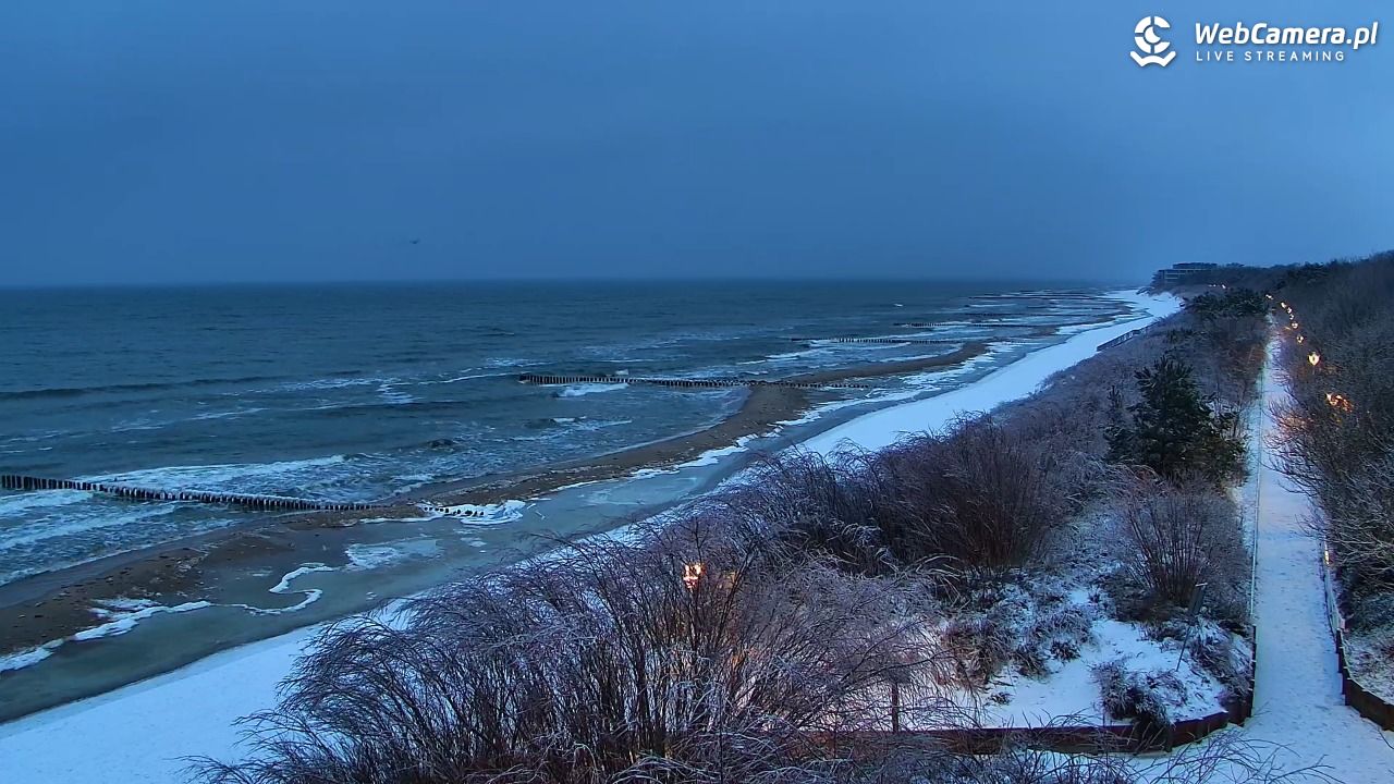 DZIWNÓW  - widok na plażę - 28 styczeń 2026, 16:32