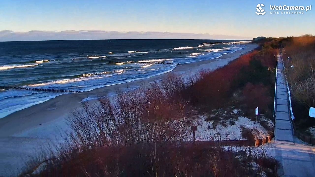 DZIWNÓW  - widok na plażę - 24 grudzień 2025, 10:31