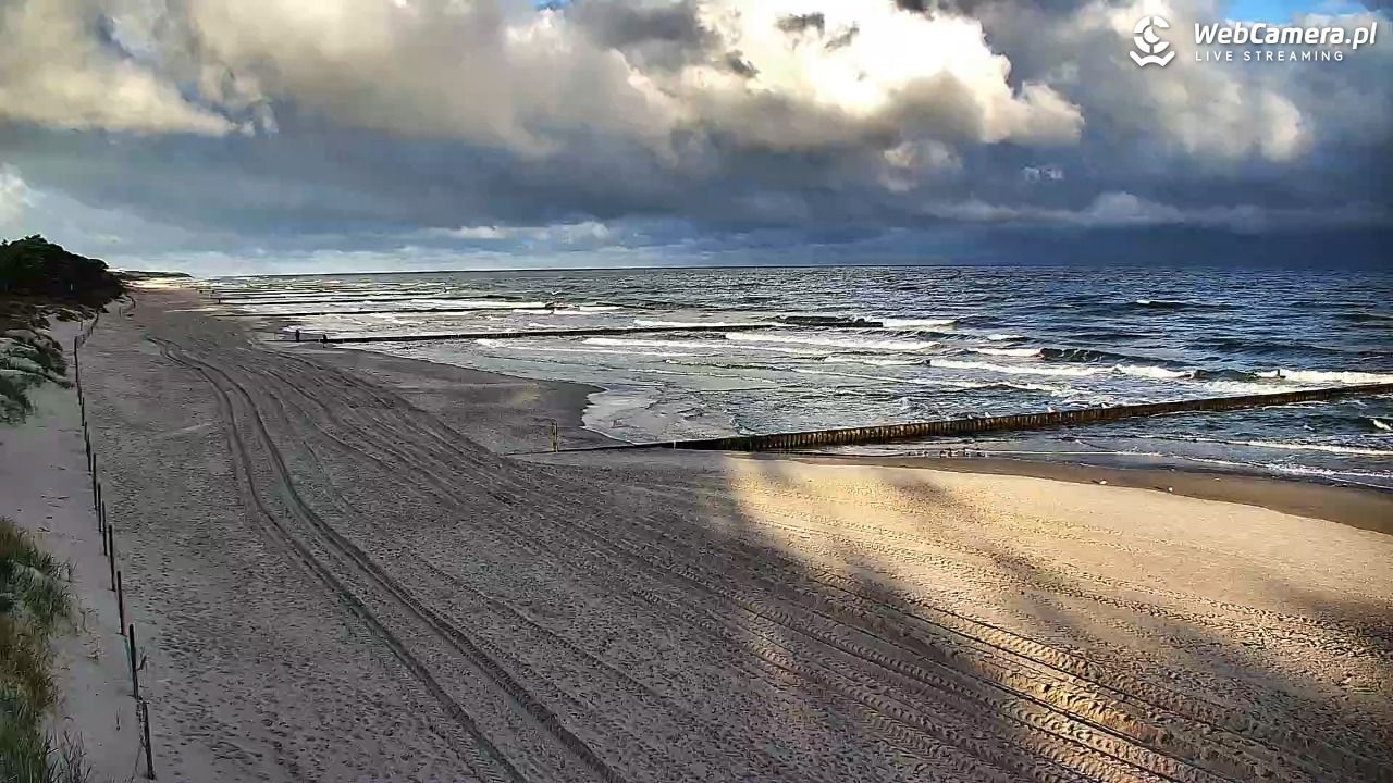 DŹWIRZYNO - widok na plażę - 17 wresień 2026, 07:34