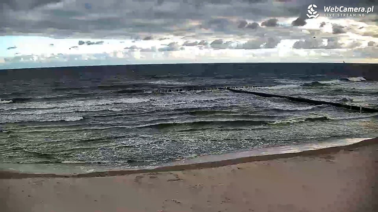 DŹWIRZYNO - widok na plażę - 07 sierpień 2026, 06:53
