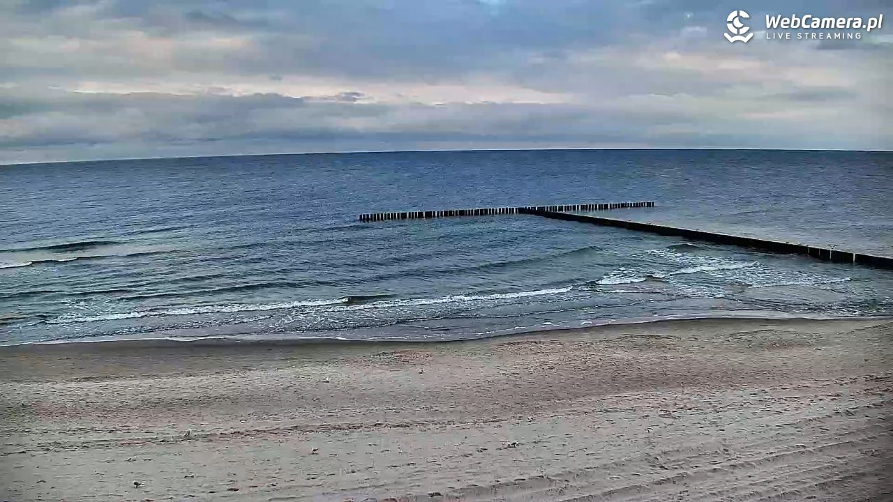 DŹWIRZYNO - widok na plażę - 18 wresień 2026, 08:43