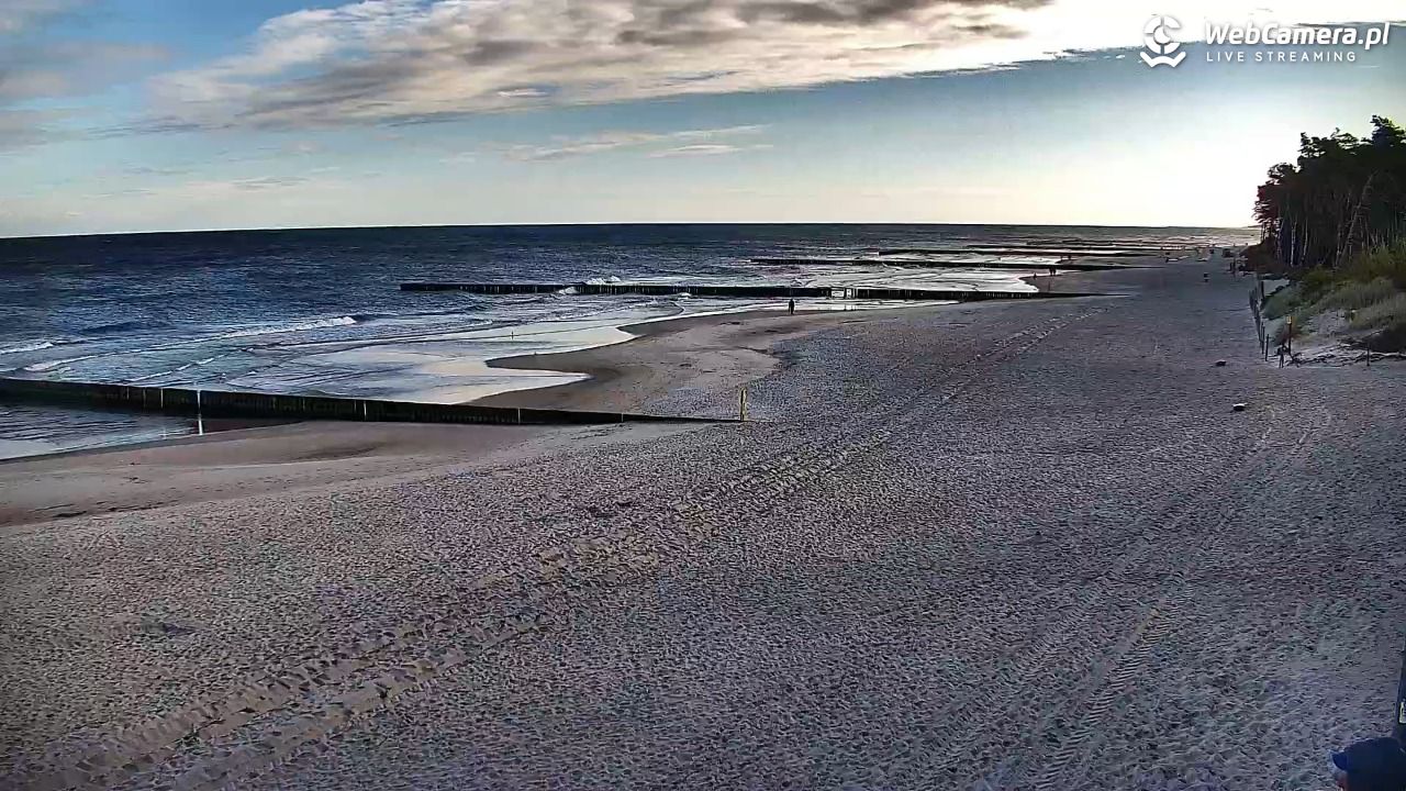 DŹWIRZYNO - widok na plażę - 16 wresień 2025, 08:56